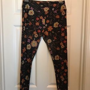 FINAL CLEARANCE - LuLaRoe Disney leggings TC